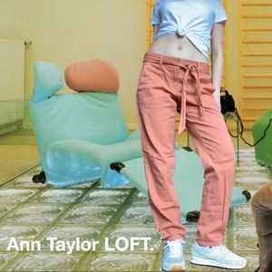 ANN TAYLOR LOFT 〰️ BELTED ROSE CARGO PANTS